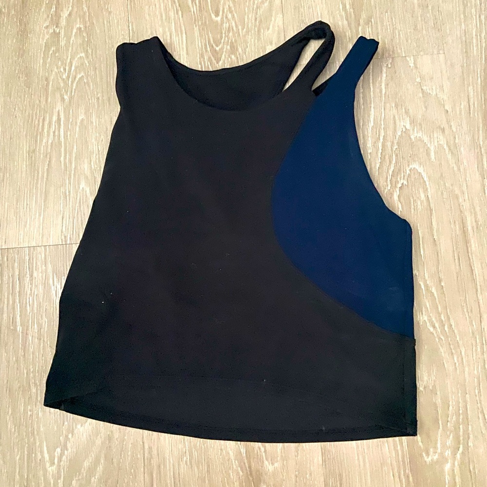 Black and Navy Contrast Lululemon Padded Workout Top